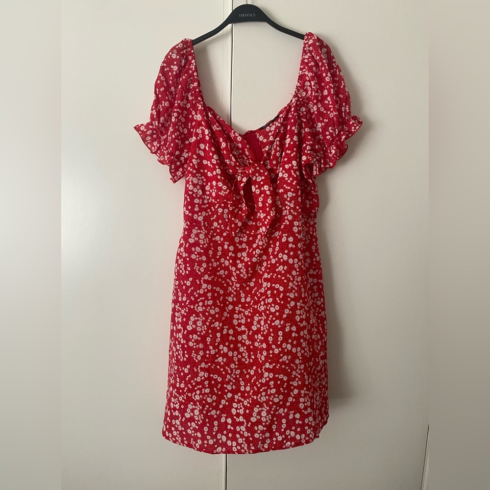 🛍️🛍️🛍️ Red Floral Dress